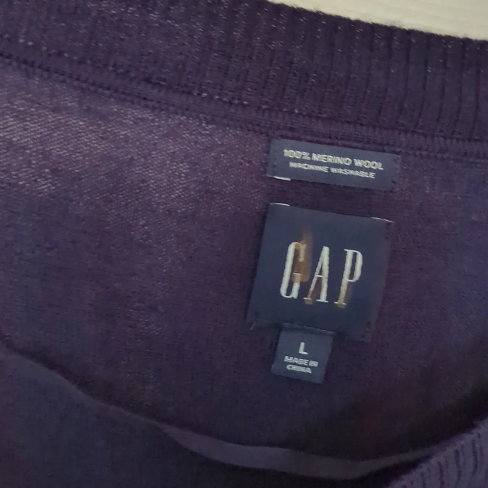 NEW GAP NAVY BLUE 100% MERINO WOOL LARGE PULLOVER SWEATER - Picture 6 of 8
